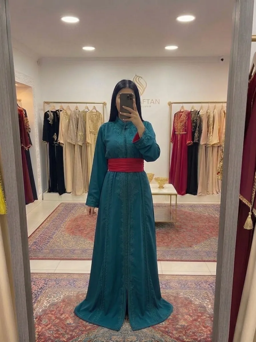 Indigo - Caftans en location ou achat chez SO Caftan en Ile-de-France
