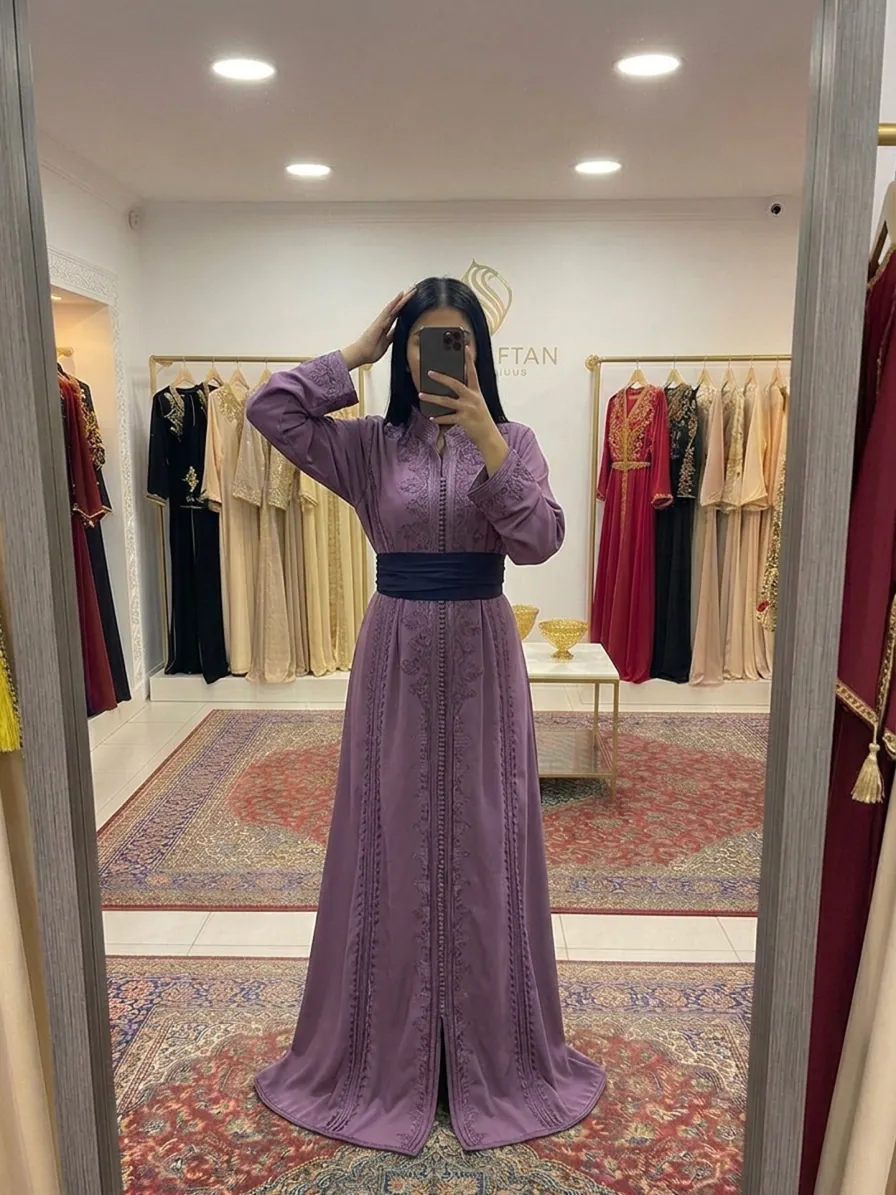 Lilas - Caftans en location ou achat chez SO Caftan en Ile-de-France